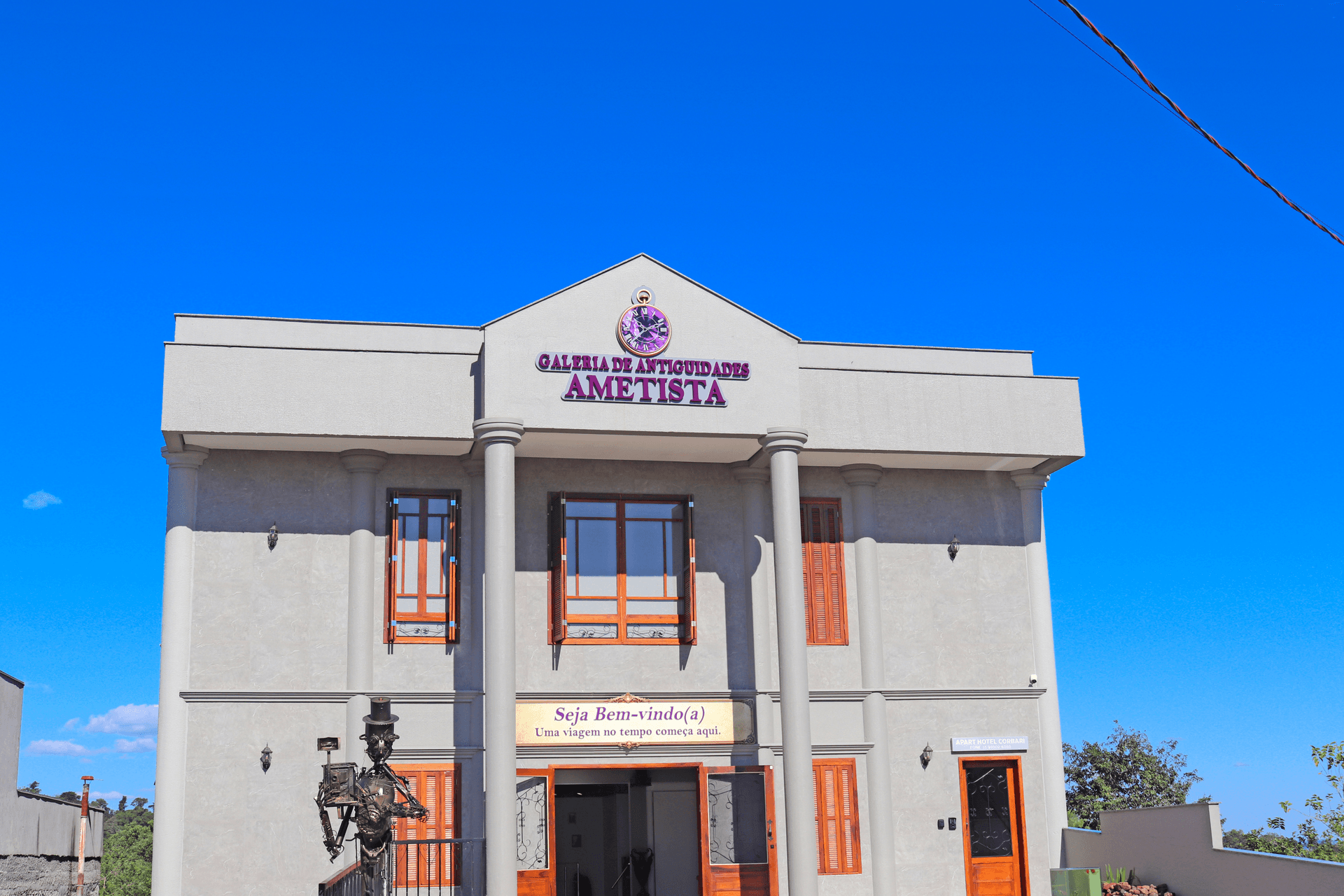 Fachada da Galeria de Antiguidades Ametista